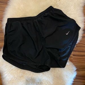 Nike women’s tempo shorts